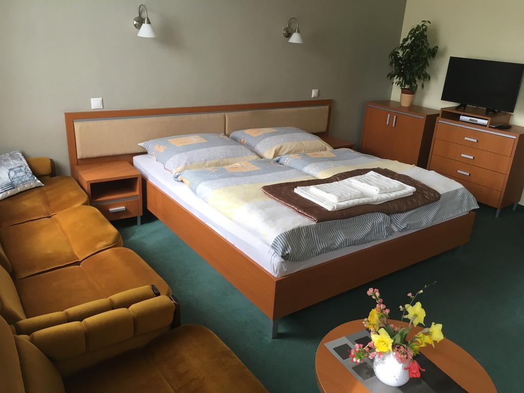 Apartman Darmon Пьештяни Экстерьер фото